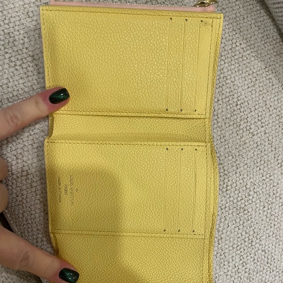 LOUIS VUITTON VICTORINE WALLET - Picture 2 of 8